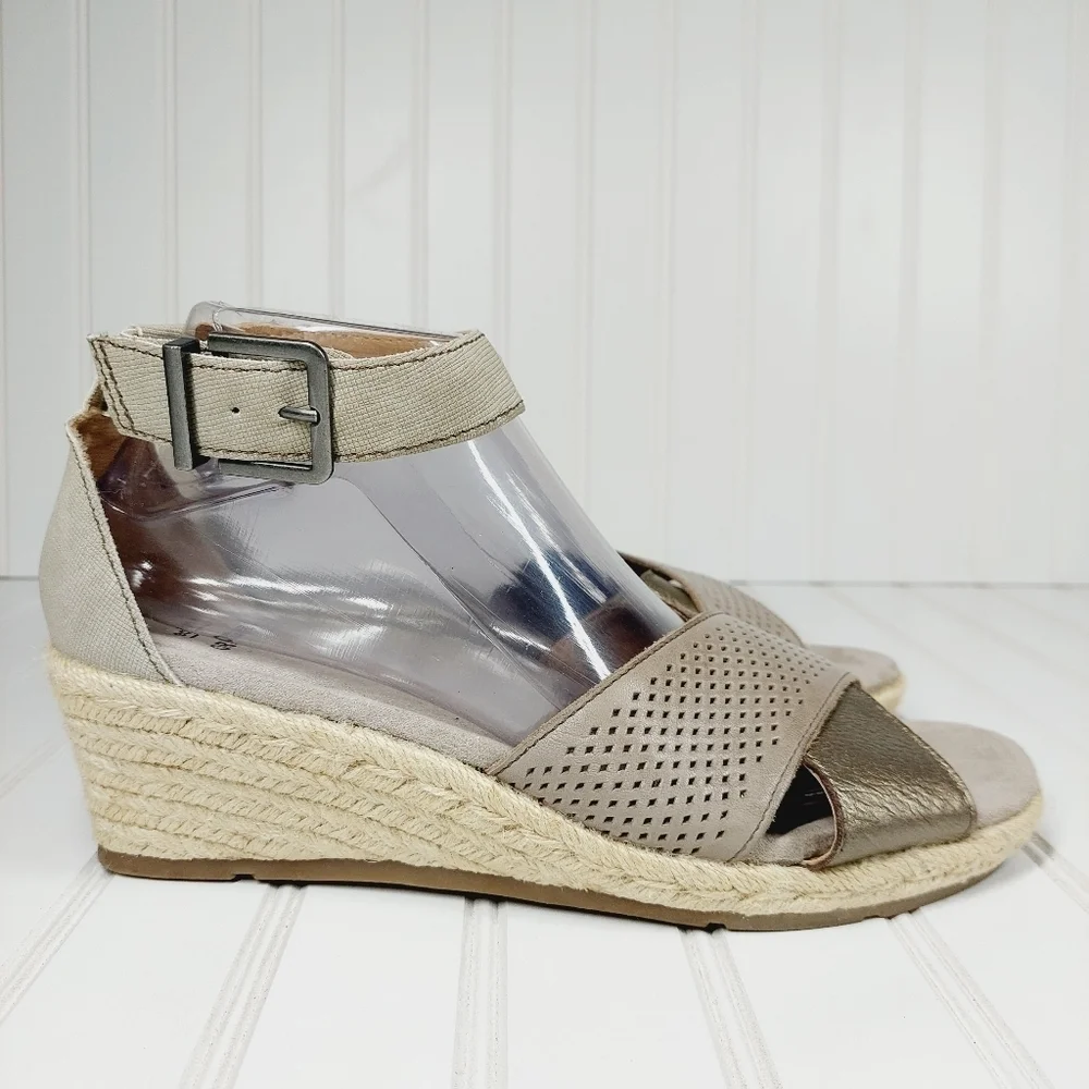 Earth Origins Naples Natasha Platinum Leather Espadrille Wedge Sandals D144 - Picture 6 of 15